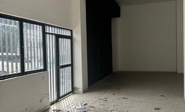 edificio en arriendo en la esmeralda. Cod A215154