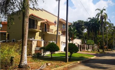 Se Vende Terreno en Amador
