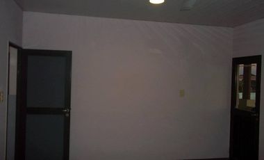 !!ALQUILO POLICONSULTORIOS EXELENTE OPORTUNIDAD!!!