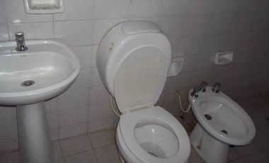 !!ALQUILO POLICONSULTORIOS EXELENTE OPORTUNIDAD!!!