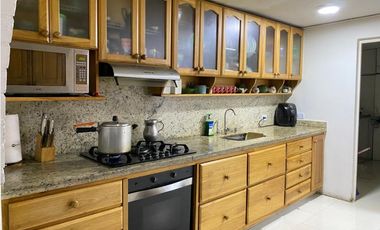 CASA UNIFAMILIAR SANTA MONICA SE PUEDEN CONSTRUIR 5 PISOS
