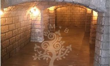 HERMOSA FINCA EN VENTA ACONDICIONADA COMO SALÓN DE EVENTOS MÚLTIPLES.