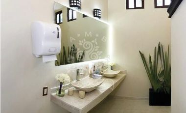 HERMOSA FINCA EN VENTA ACONDICIONADA COMO SALÓN DE EVENTOS MÚLTIPLES.
