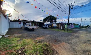 VENDO TERRENO EN CONSTRUCCIÓN EN LA CHORRERA EL TRAPICHITO