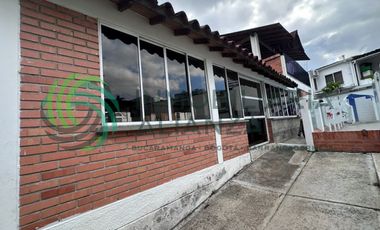 casa en arriendo en anillo vial. Cod A17262