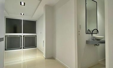 VENDIDO PISO DE 4 AMBIENTES A LA CALLE CON DOBLE BALCÓN en PLAZA MITRE