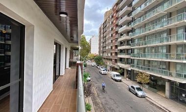 VENDIDO PISO DE 4 AMBIENTES A LA CALLE CON DOBLE BALCÓN en PLAZA MITRE