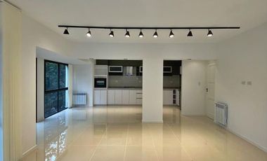 VENDIDO PISO DE 4 AMBIENTES A LA CALLE CON DOBLE BALCÓN en PLAZA MITRE