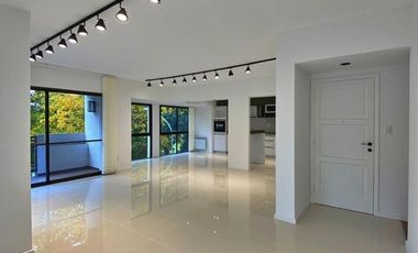 VENDIDO PISO DE 4 AMBIENTES A LA CALLE CON DOBLE BALCÓN en PLAZA MITRE