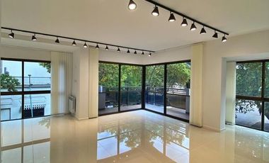 VENDIDO PISO DE 4 AMBIENTES A LA CALLE CON DOBLE BALCÓN en PLAZA MITRE