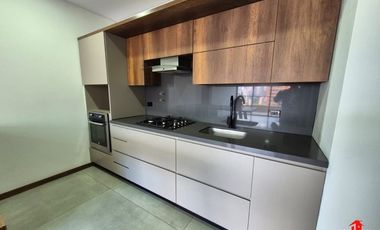 apartamento en arriendo/venta en el poblado. Cod V6362