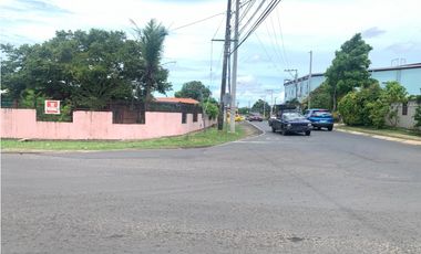 VENDO TERRENO COMERCIAL EN LA CHORRERA