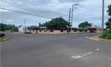 VENDO TERRENO COMERCIAL EN LA CHORRERA