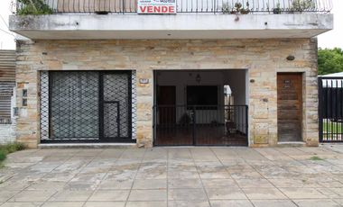 AMPLIO PH CON PATIO Y PILETA