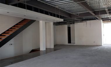 Edificio corporativo casi esquina Teopanzolco