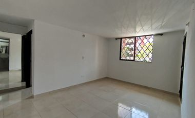 apartamento en arriendo en los alcázares. Cod A105469