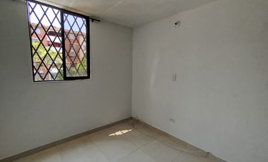 apartamento en arriendo en los alcázares. Cod A105469
