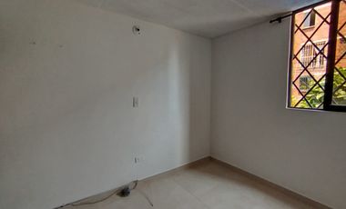 apartamento en arriendo en los alcázares. Cod A105469