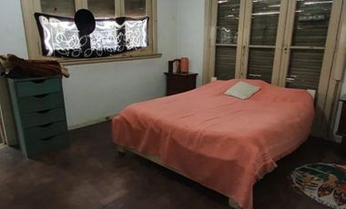 Casa 4 amb. cerca del centro de Quilmes a reciclar Oportunidad