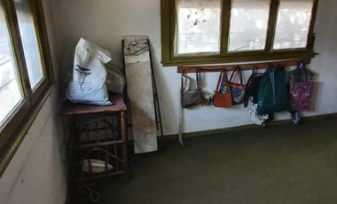 Casa 4 amb. cerca del centro de Quilmes a reciclar Oportunidad