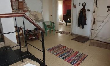 Casa 4 amb. cerca del centro de Quilmes a reciclar Oportunidad