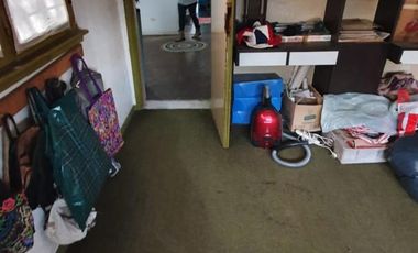 Casa 4 amb. cerca del centro de Quilmes a reciclar Oportunidad