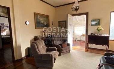 Gran casa en amplio terreno en Centro de Quilpué