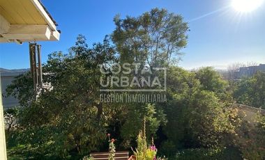 Gran casa en amplio terreno en Centro de Quilpué