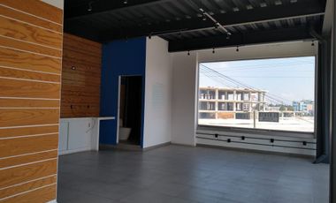 Local en Plaza Comercial en Metepec