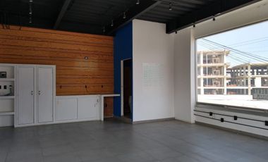Local en Plaza Comercial en Metepec