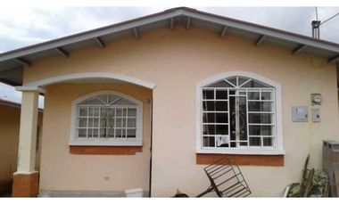 ALQUILO CASA EN ARRAIJAN AMOBLADA 2R BARRIADA VALLE HERMOSO