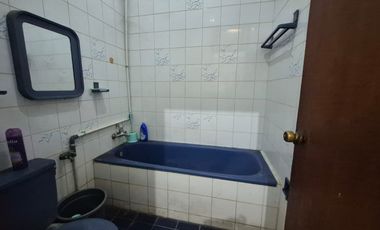 Disewakan Rumah 2 Lantai di Tebet Utara - 5+1 KT, Akses 2 Mobil, One Gate System