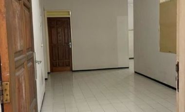 Rumah di Semolowaru Elok nol jalan raya disecond road strategis