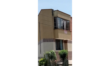 Vendo  apartamento en segundo piso propiedad horizontal en Centenario