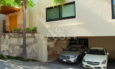 RESIDENCIA EN VENTA EN VIRREYES RESIDENCIAL, ZAPOPAN