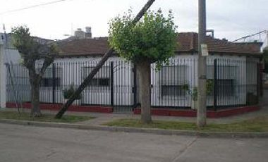 Casa en Venta en Villa Tesei, Hurlingham, Buenos Aires