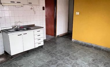 Departamento Tipo Casa en venta en Remedios de Escalada Este