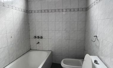 Departamento Tipo Casa en venta en Remedios de Escalada Este