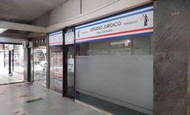 Local comercial 36M2 en excelente ubicación en galería planta Baja y depósito