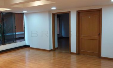 oficina en arriendo en el nogal. Cod A4963