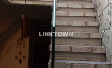 Rumah Murah Semifurnished Lokasi Strategis di Semolowaru