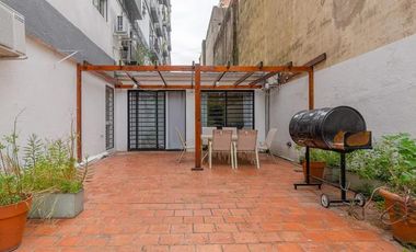 IMPECABLE 3 AMBIENTES CON PATIO PROPIO DE 40 METROS EN RECOLETA