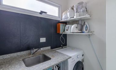 IMPECABLE 3 AMBIENTES CON PATIO PROPIO DE 40 METROS EN RECOLETA