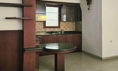 Rumah luas di Janur Kuning, Kelapa Gading. Rapih terawat, Siap huni