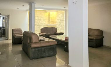 Rumah luas di Janur Kuning, Kelapa Gading. Rapih terawat, Siap huni