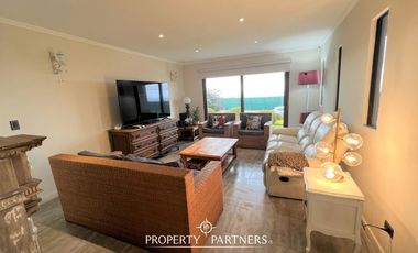 Casa en Santa María, primera línea con vista al mar