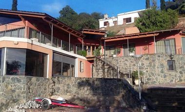 Casa de 4 dormitorios en venta en Villa Carlos Paz