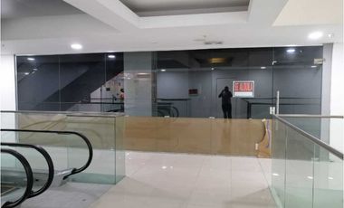 ALQUILER LOCAL VIA ESPAÑA, PLAZA  ALAMBRA   57 M2