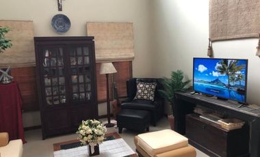 Disewakan Rumah Mewah 2 Lantai di Perum Darmo Hill Surabaya