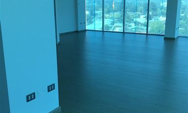 Oficina en Venta en Av. Las Condes / Pedro Gamboa